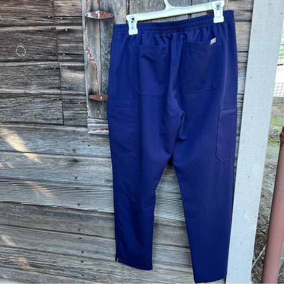 FIGS WOMENS SMALL PETITE SCRUB PANTS NAVY - Picture 6 of 6